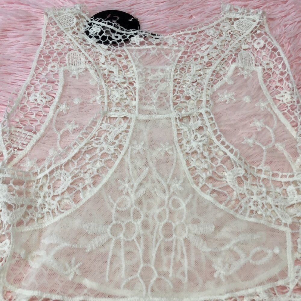 Poof Lace Top Size 7/8 - Picture 2 of 5